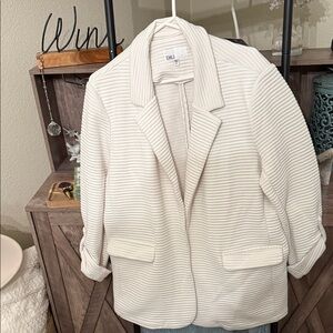 DR2 Women's Ivory Ribbed Blazer